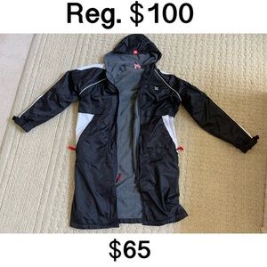 TYR swim parka